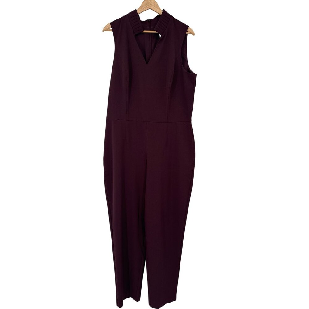 White House, Black market Sleeveless Jumpsuit Pleat Collar V-Neck Size 14 new